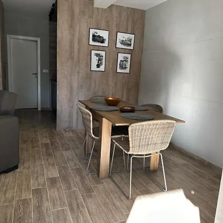 Aja Family Lux Divcibare