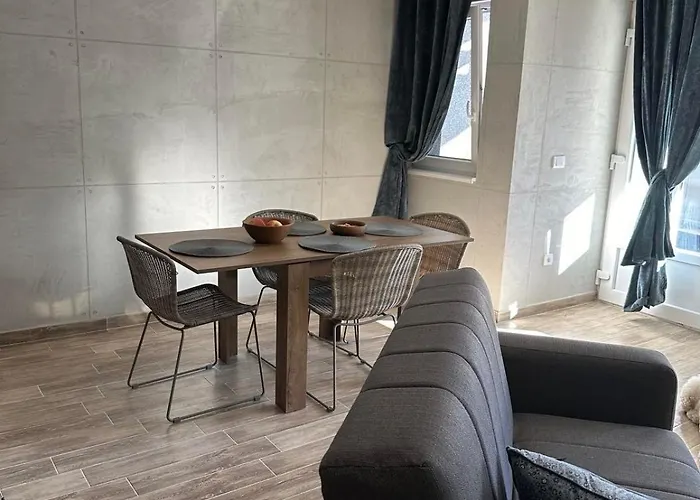 Aja Family Lux Дивчибаре